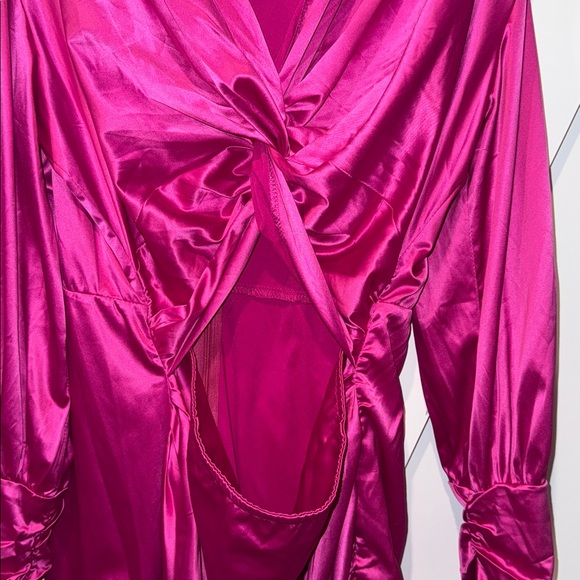 Vibrant Pink Satin Dress - Picture 4 of 5